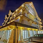 Rysy Boutique 5* זקופאנה
